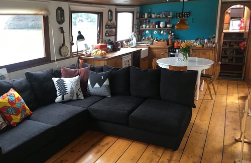 Kew Alquiler De Eote | Houseboat on the Thames in London next to Kew Gardens