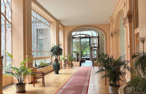 Mont-Dore Apartamento | Studio in the heart of downtown located in the former Palace du Mont dore