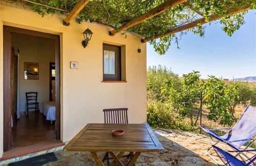 Buseto Palizzolo Casa | Le casette di Anaste. Comfort and spaces nestled in an olive grove.