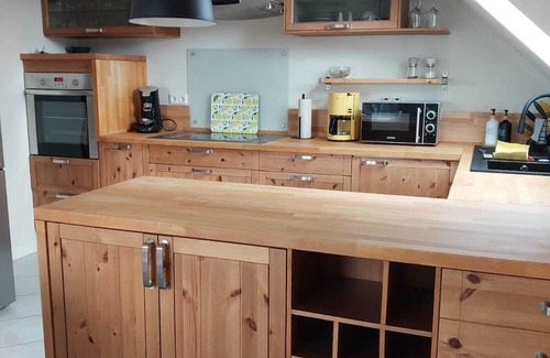 Laubach Apartamento | Stylish vacation apartment with barrel sauna in the countryside