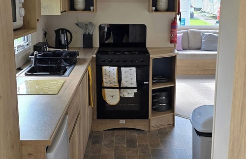 Flookburgh Cabina | Lakeland leisure park, sleeps up to 8
