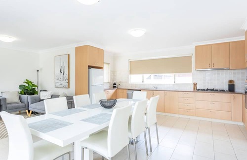 Mount Hawthorn Casa | Mt Hawthorn Family Home