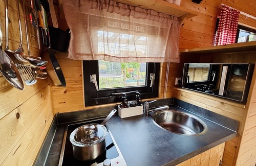 Braunsbedra Chalet De Esquí | Chalet 'Josef' with Private Terrace, Private Garden and Wi-Fi