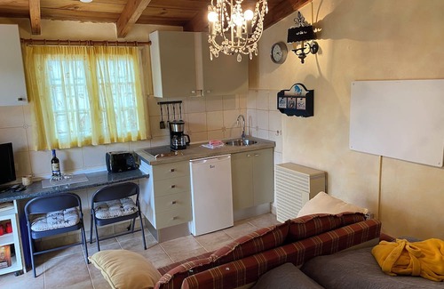 Guía de Isora Cabaña | Private Cottage with shared Heatable Solar Pool, Sauna, Jacuzzi and Sea View