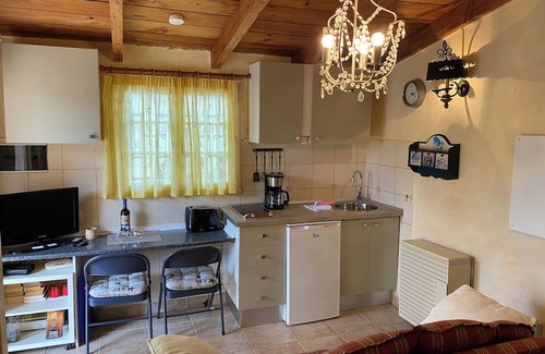 Guía de Isora Cabaña | Private Cottage with shared Heatable Solar Pool, Sauna, Jacuzzi and Sea View