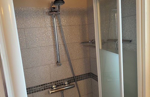 Guía de Isora Cabaña | Private Cottage with shared Heatable Solar Pool, Sauna, Jacuzzi and Sea View