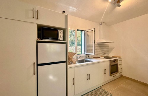 Puerto Luz Apartamento | Apartment 'Addaia' with Mountain Views, Shared Pool and Wi-Fi