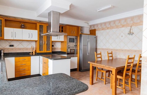 Corralejo Apartamento | 'Corralejo Ian’s Dreams4' with Shared Terrace, Shared Garden and Wi-Fi