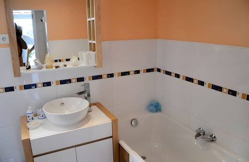 Saint-Drezery Cama Y Desayuno | Bed and Breakfast 'Chez Gaston' with Private Pool, Wi-Fi and Air Conditioning