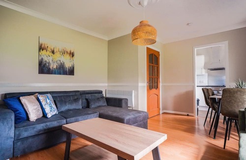 Coatbridge Apartamento | Modern Apartment in Coatbridge