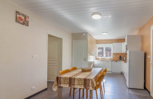 Thenon Casa | Authentic Stay in Dordogne – Comfortable Gîte with Heated Pool