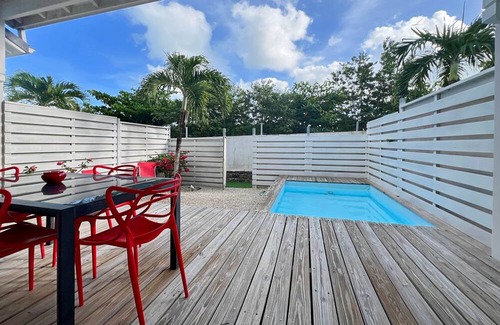 French Cul de Sac Apartamento | Mango Rouge, 2 bdr and private pool
