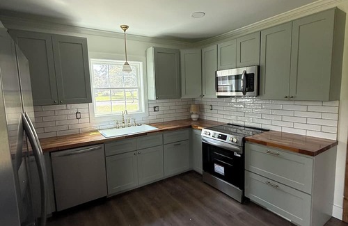 Arlington Cabaña | Charming newly-renovated 3-bedroom cottage in the Heart of the Yadkin Valley!