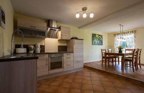 Bad Brambach Apartamento | Pension 'Schmidt' with Lake View, Private Terrace and Wi-Fi