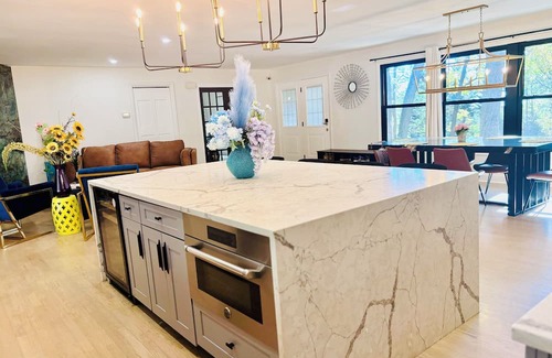 West Friendship Casa | The blissful house in Howard County with 3 bedrooms 3 bathrooms.