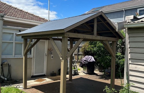 Moonee Ponds Casa | Glengrove @ Moonee Ponds, sleeps 6, big garden