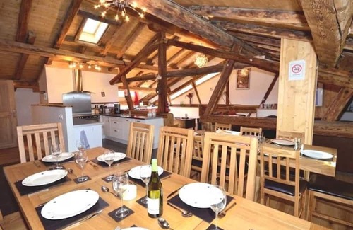 Peisey-Nancroix Casa | Chalet Bronziers - authentic alpine experience (16p, sauna)