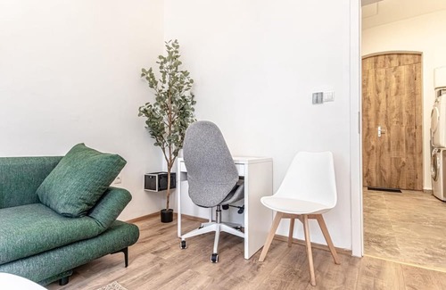 Penzing Apartamento | Comfy Apartment | Steps from Schönbrunn Gardens