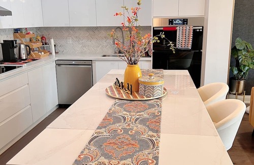 Dean Park Casa | Cozy place in Toronto