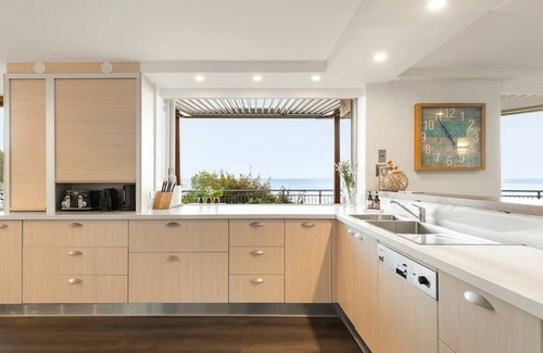 Mollymook Casa | Nirvana - Beach front house in Mollymook