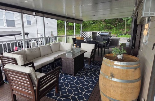 Sherkston Cabaña | Let's create Memories where FUN is LIFE at Sherkston Shores Resort.