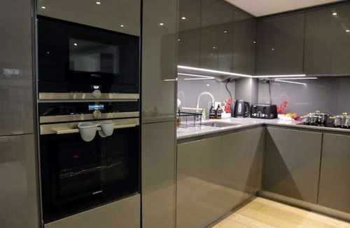 Whittington Apartamento | Luxury North London Haven