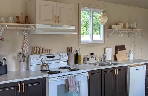 Courtland Otro | Alpaca Farm Retreat – Cozy 2BR Stay on Kloud 9 Haven, Near Beach & Wineries