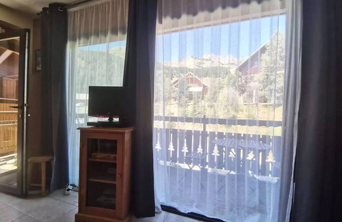 Reallon Apartamento | Joubelle Residence - Magnificent chalet with 6 double beds