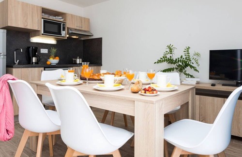 Noirmoutier-en-l'Ile Apartamento | Le Domaine des Pins by Interhome