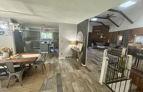 Decatur Casa | Huge Estate Property w/ indoor pool, sauna, hot tub, sleeps up to 28 Weddings!
