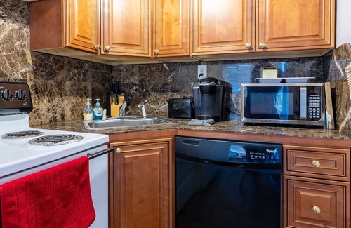 Gulf Stream Casa | Palmer Cottage, Breathtaking Intracoastal View: Delray Paradise