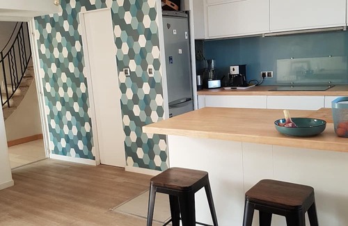 Crest Casa | Town house with terrace and garden