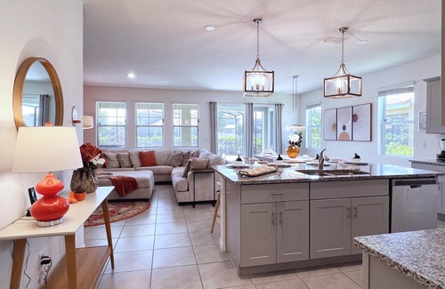 Loughman Casa | Beautiful 5 Bed Pool Home with Game Room-7543OL