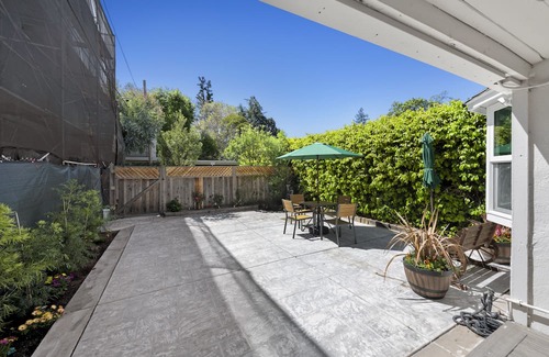 Allied Arts Casa | 2BR Home in Menlo Park Near Stanford University!