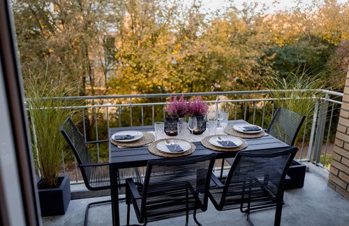 Schwerin Apartamento | Balkon-suite am Sieben-seen-center für 4