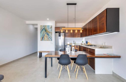 Libertad Apartamento | 2BR Ocean View Near Downtown San Lucas
