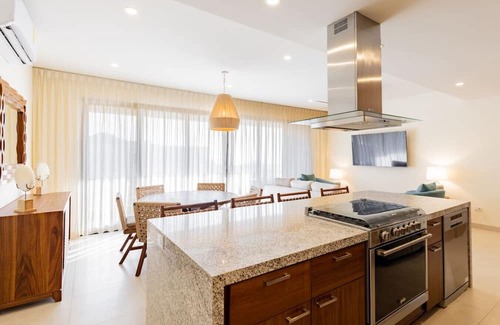 Libertad Condominio | 3BR Condo: Partial Sea View, Pool & Jacuzzi