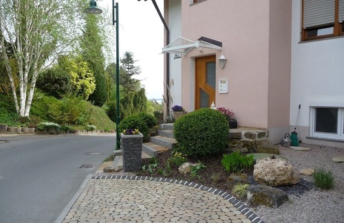 Sipplingen Apartamento | Gemütliche 65 m² DG- Fewo mit Einmaligem See-und Bergblick in Sipplingen