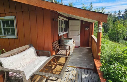 Kaslo Cabina | Bungalow Cabin at Paradise Hills