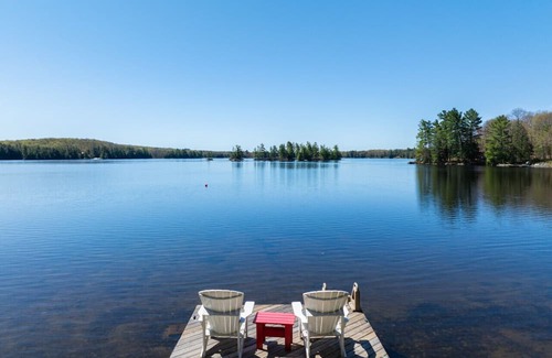 Seguin Cabaña | Serene Lake Cottage Escape