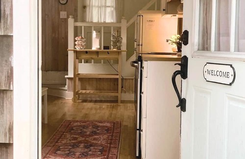 Fayetteville Apartamento | In-Law Suite w/Kitchenette, Clawfoot Tub