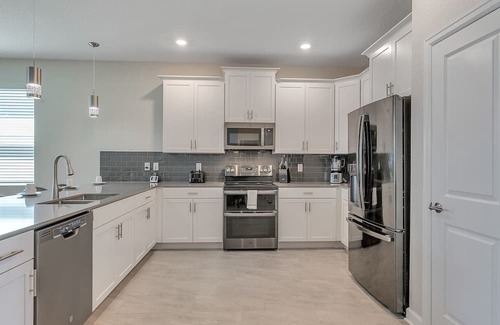 Davenport Casa | Beautiful 9Bed Pool Home with Game Room-1233CHD
