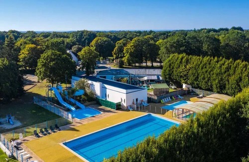 Saint-Yvi Casa | Campsite Le Bois de Pleuven* - Classic XL 4-room mobile home for 6 people