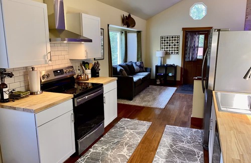 Bear Creek Apartamento | Salmon Suite at Bell In The Woods B&B (2 x Queen/Twin) Max 5ppl