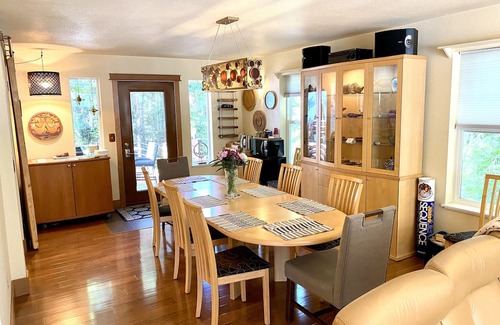 Bear Creek Apartamento | Salmon Suite at Bell In The Woods B&B (2 x Queen/Twin) Max 5ppl