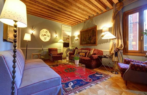 Isola San Giorgio Maggiore Apartamento | Bell Tower at the Rectory (Design House)