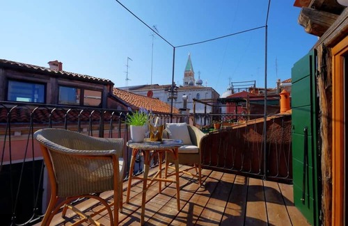Isola San Giorgio Maggiore Apartamento | Bell Tower at the Rectory (Design House)