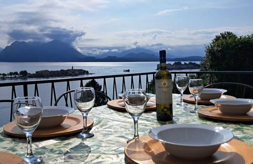 Carciano Casa | House with stunning 180° view over the 3 islands, terrace, garden, free parking