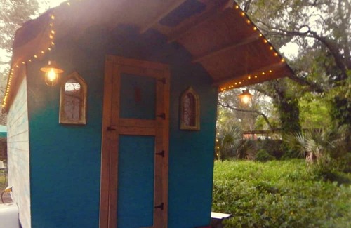 Fruitville Cabina | Gypsy Mermaid Caravan Tiny House Glamping!