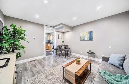 Lakewood Casa | Beautifully updated Entire Duplex! Sleeps 10!